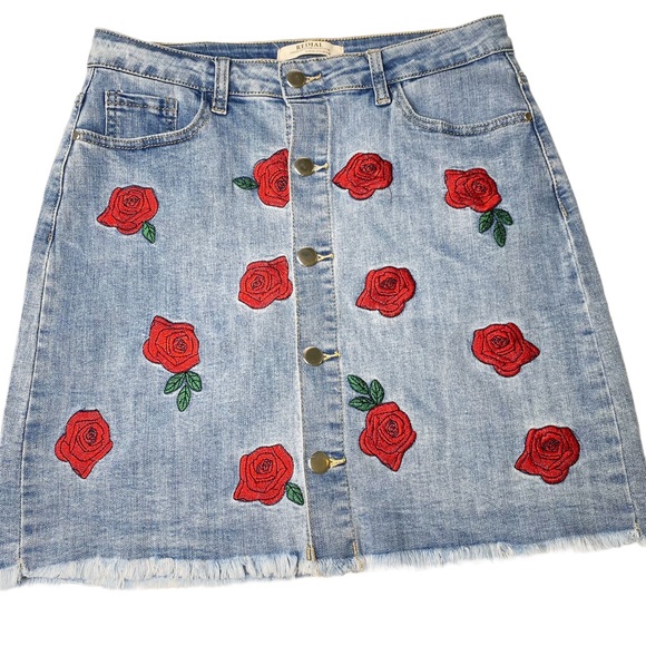 Redial Premium Denim Collection Button Down Skirt Red Roses Small - Picture 3 of 9